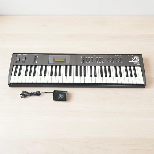 Clavier synthétiseur musical