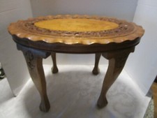 Vintage WOOD HAND CARVED TOP OVAL side end table ball claw foot 21” W