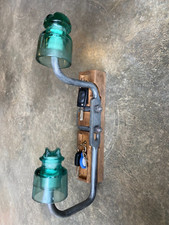 Porte manteau mural isolant