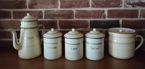 Ensemble cuisine emaillé - de,