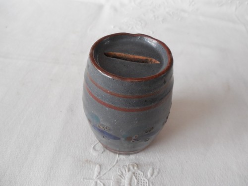 Ancienne tirelire forme - forme, de