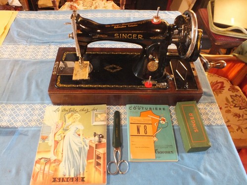 Machine coudre manivelle - coudre, a