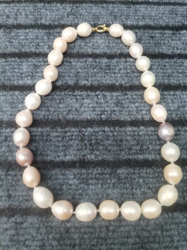 Superbe collier perles - , de