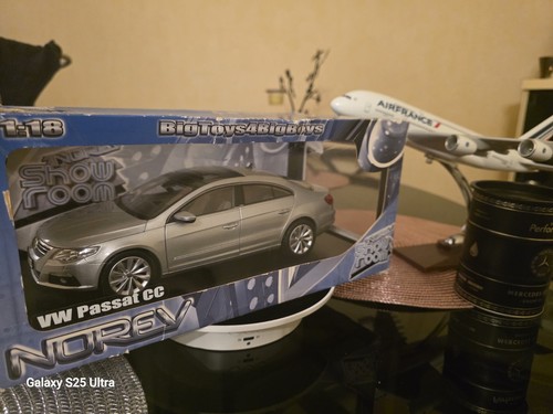 Passat 18 norev - 1/18,