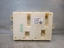 A1669008703 boîtier fusibles