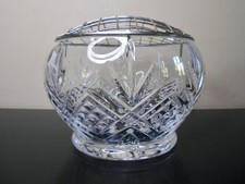 Vase boule pique fleurs centre