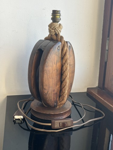 Lampe poulie ancienne - ,