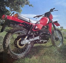 SWM XN506 SINGLE / ORIGINAL 1982 ROAD TEST COVERING 2 PAGES / RARE ARTICLE