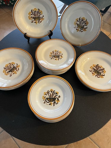 Service assiettes à - de,