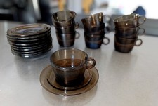 Lot  10 tasses + sous-tasses