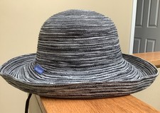 Women’s Wallaroo Sydney Hat Black And White Packable Adjustable