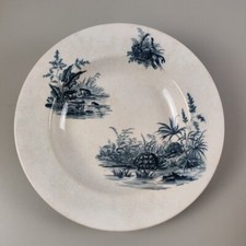 Plat En Terre De Fer Décor