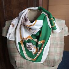 Foulard en polyester pour