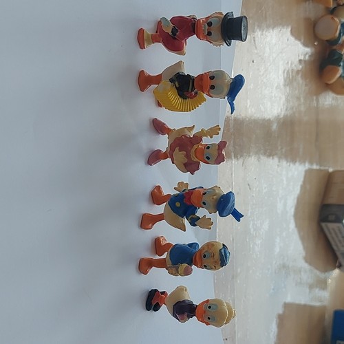 Lot figurines kinder donald - lot,