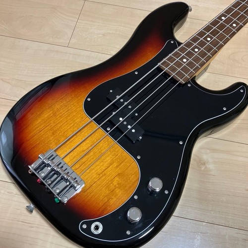 Guitare basse électrique