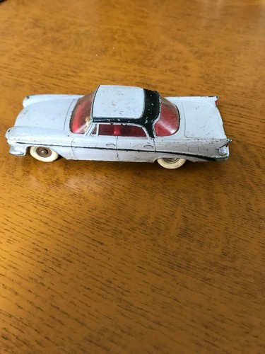 Dinky toys chrysler saratoga - chrysler,