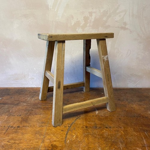 Tabouret bois ancien style - en,