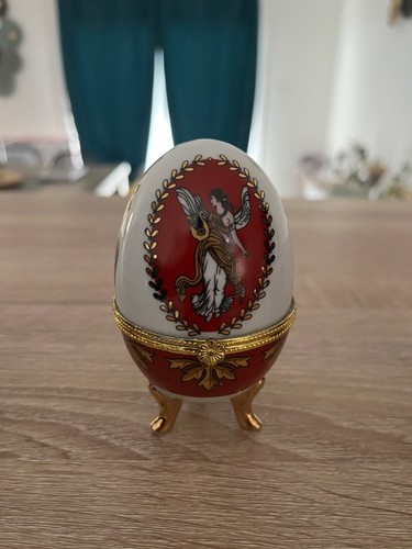Oeuf porcelaine - oeuf,