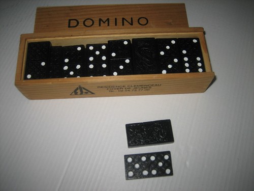 Jeu dominos décor - dominos, dragon
