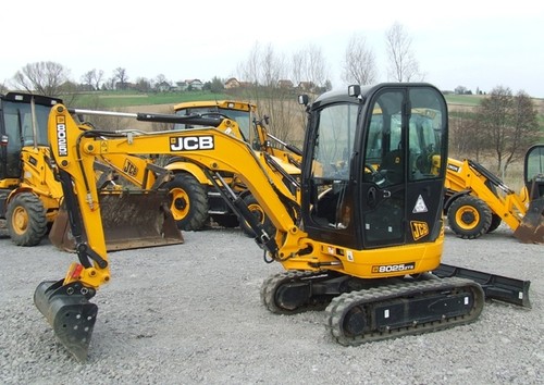 Jcb 8025 zts ensemble - 8025,
