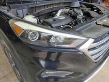 Used Right Headlight Assembly fits: 2017 Hyundai Tucson gasoline xenon HID adapt