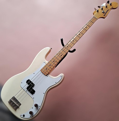 Guitare basse électrique