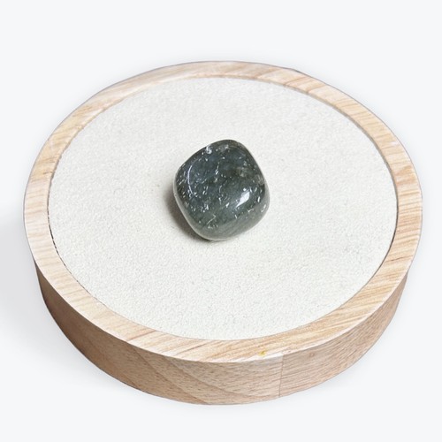 Labradorite rolled stones - rolled,
