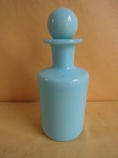 Ancien Flacon Opaline  Bleue