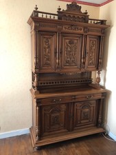 Buffet ancien de salle à
