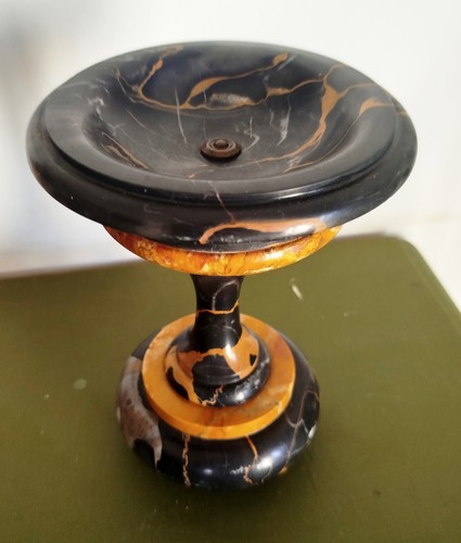 Ancien cendrier coupe - cendrier, sur