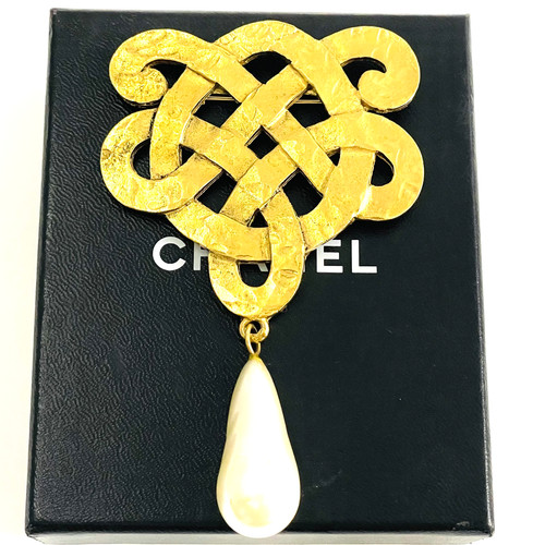 Broche chanel fausse perle - perle, ton