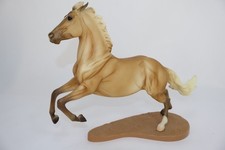 Breyer  Palomino Quarter Horse
