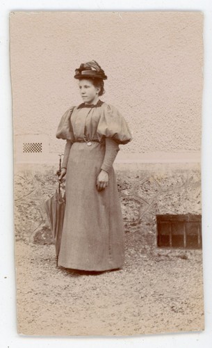 Photo cdv une femme - une,
