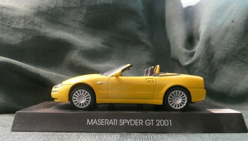 Maserati spyder 2001 - 2001, jaune