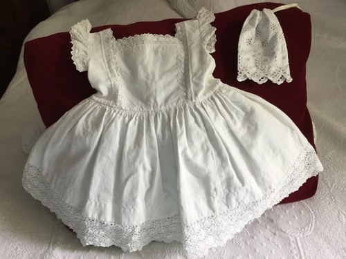 Robe ancienne petite fille - ancienne, de