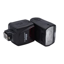 Nikon SB-700 Speedlight Shoe Mount Flash [GN28M] {Bounce, Zoom}