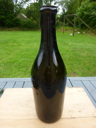 Bouteille epaisse noir - bouteille,
