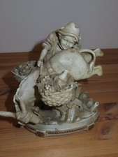 Belle petite statuette en