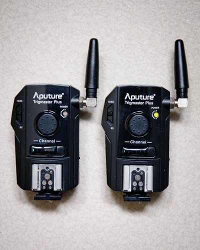 Aputure trigmaster plus flash