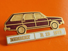 pin's pins car badge.  1973 Renault R 12 BREAK