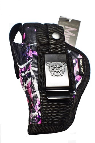 Bulldog muddy girl - bulldog, gun