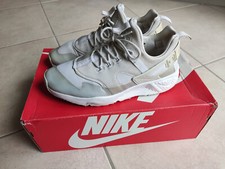 Baskets NIKE AIR HUARACHE