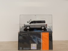 Volkswagen T5 2003 Rouge 1/43 IXO CLC564N.22