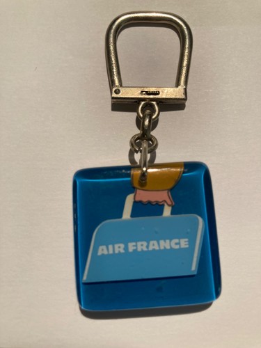 Porte clé ancien - porte, valise