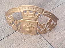 Une plaque de casque de