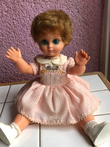 Ancienne poupée bella - poupée,