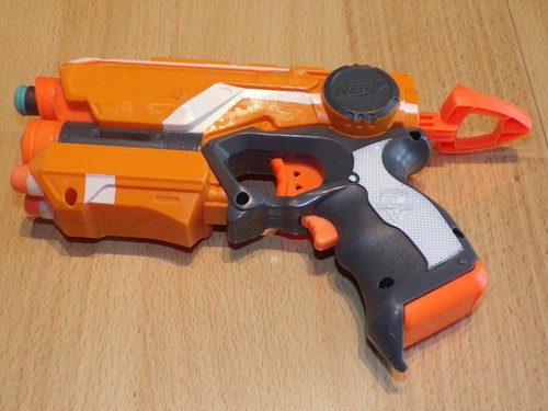 Pistolet nerf strike elite - pistolet,