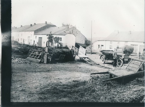 Large silver farmhouse - large, body