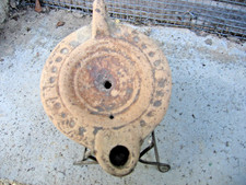 LAMPE A HUILE ROMAINE A CUVE