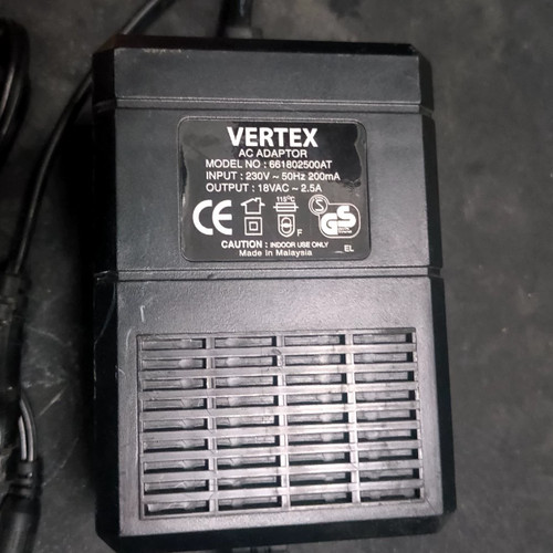 661802500at 18v 5a - 661802500at,